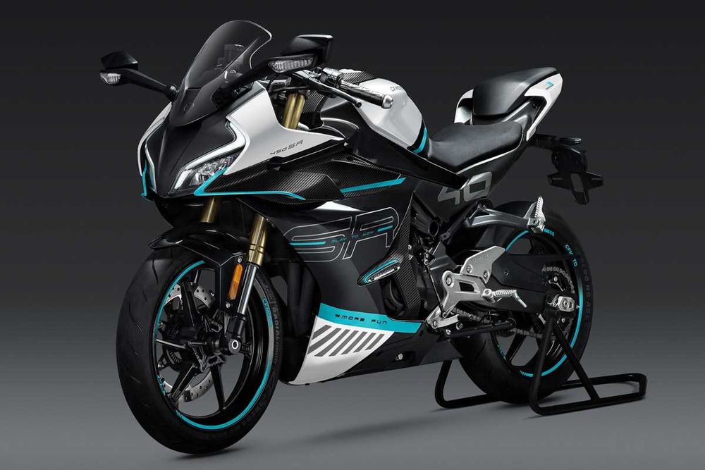 Мотоцикл CFMOTO 450SR  с 2х летней гарантией от официального дилера