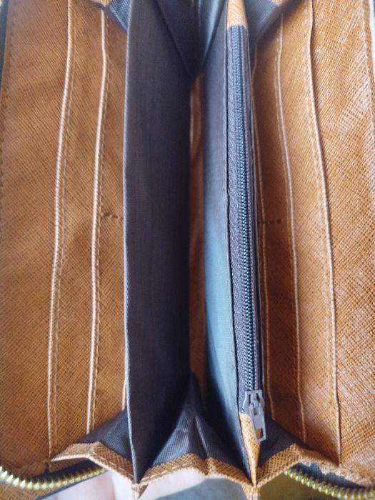 Продается партмонэ.