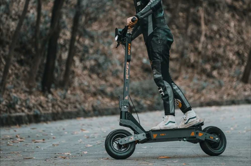ТОП ЦЕНА! KuKirin G4 Електрическа тротинетка Скутер 70км/ч 2000W