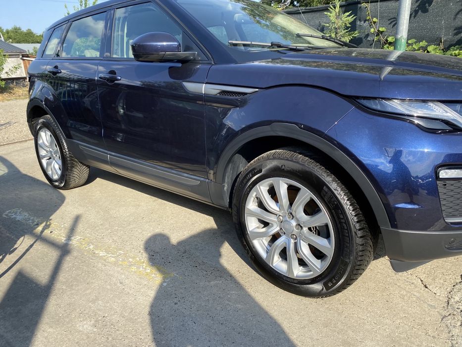 Prag dreapta, stâlp ușă drespta Range Rover Evoque 2017