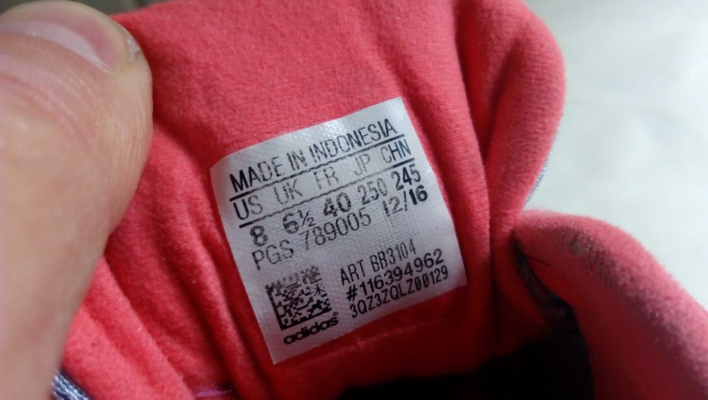 '' Adidas Supernova ST''оригинални маратонки 39 номер