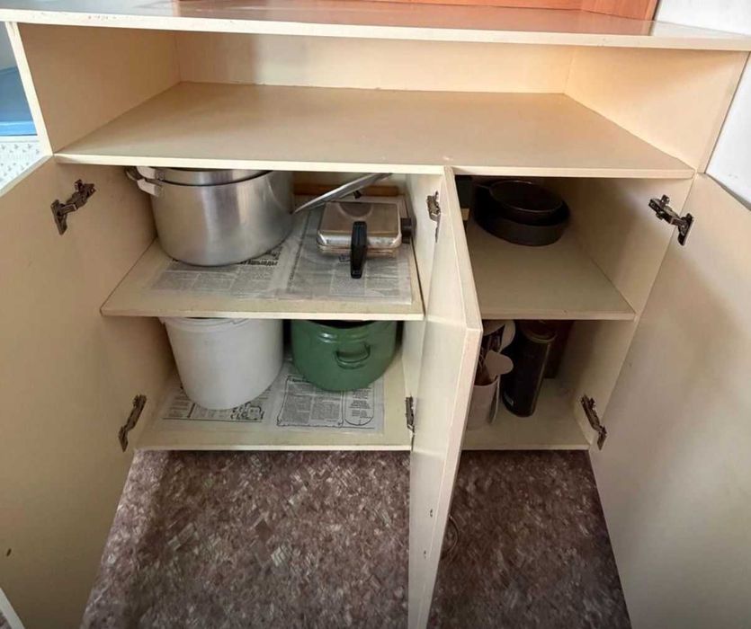 продам шкаф для посуды