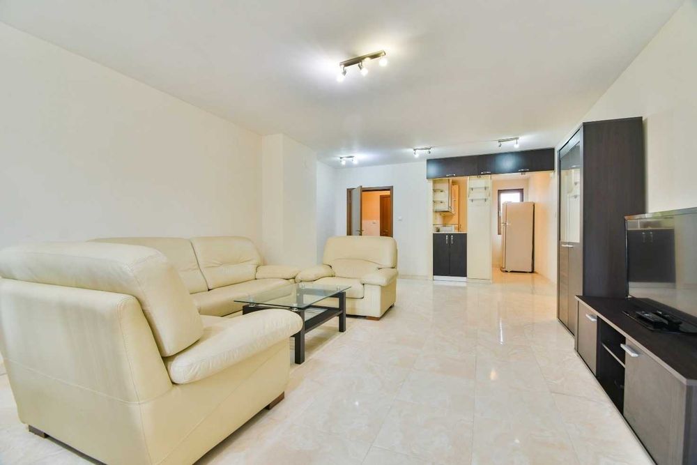 Дава се под наем Тристаен апартамент в София, Витоша - 145 кв.м за 800 € - Снимка #2