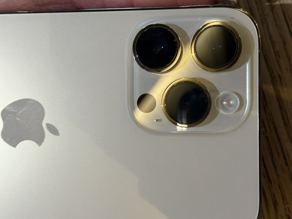 Iphone 14 max pro gold