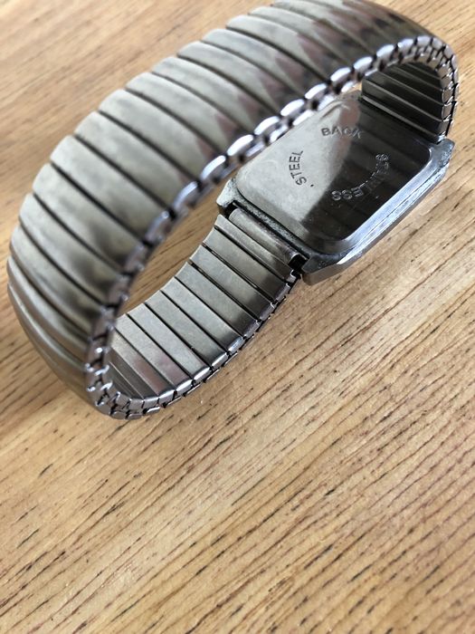 ръчен часовник модел JAPONA и други