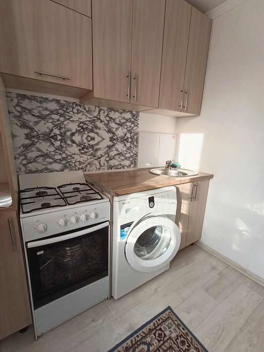 Продается 1 ком кв Новосёлова 16/3