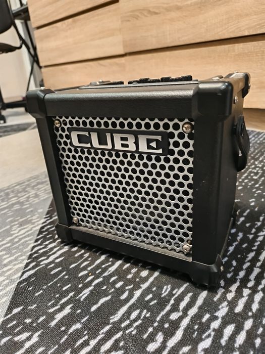 Усилватели Roland CUBE
