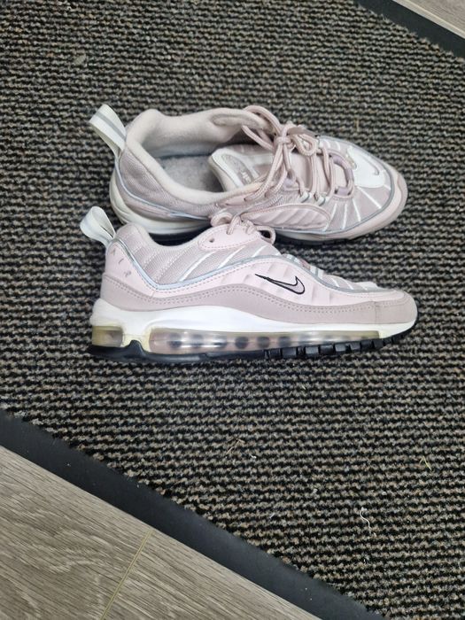 Adidasi nike air max