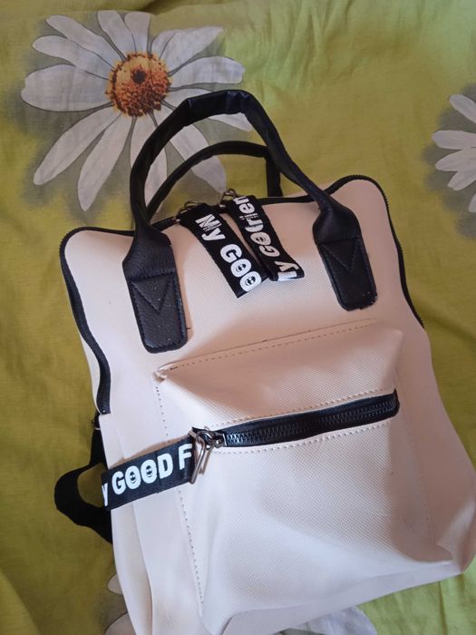 Сет- Дамска раница+ чехли