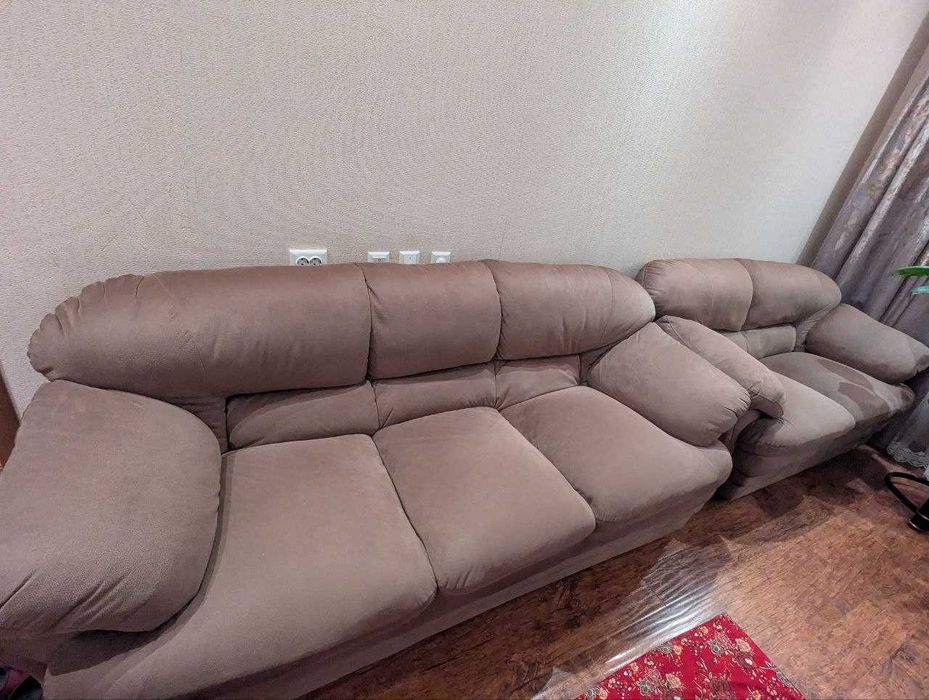 Продам диваны комплект