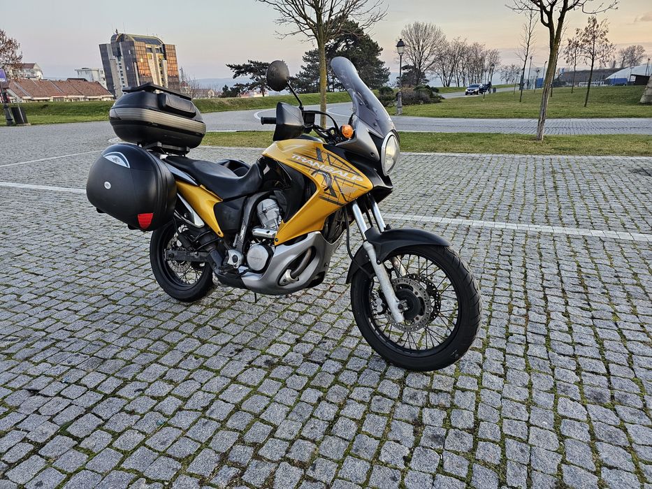 Honda Transalp XL700 RATE FIXE