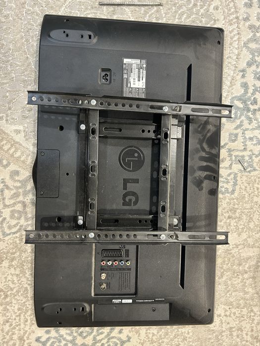 Телевизор LG 32LB552U-ZA.