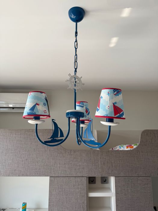 Детски полилей с три абажура