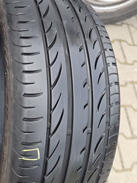 225 40 18 Pirelli