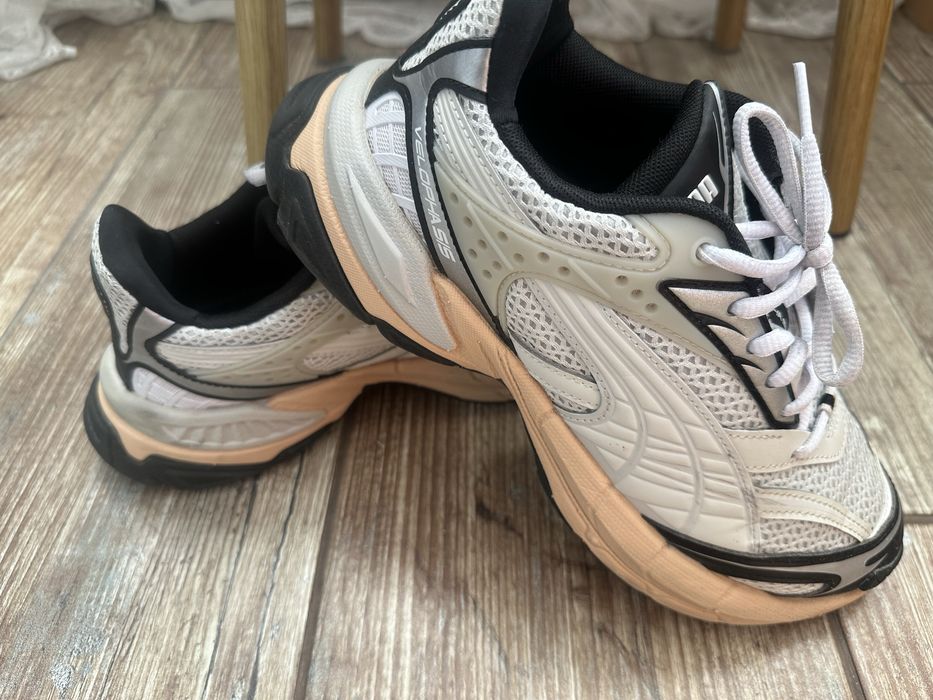 Puma velophasis retro