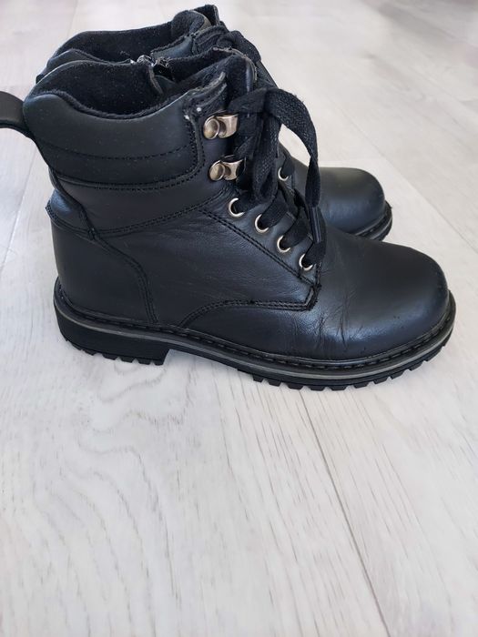 Кожаные осенние ботинки