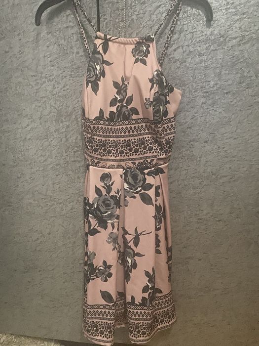 Vand rochie marime M