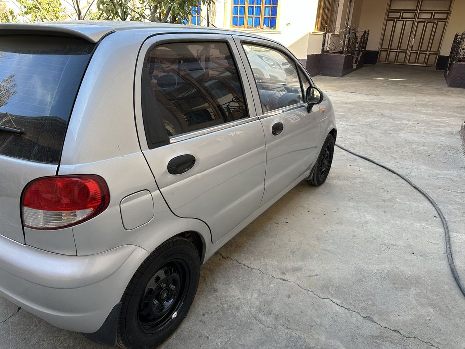 Matiz 2012 yil zudlik bilan sotaman