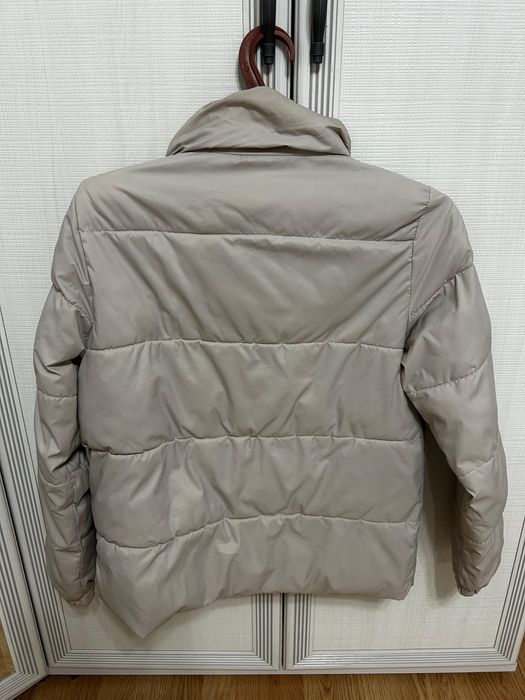 Продам женскую куртку