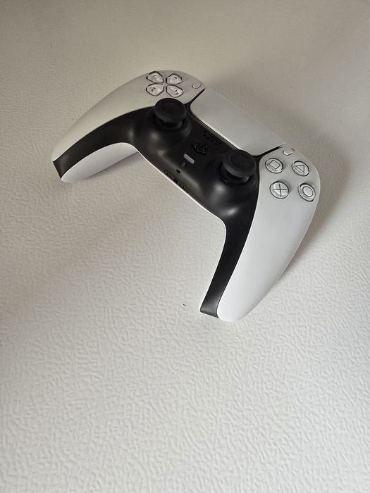 Controler pentru ps5 folosit foarte puțin