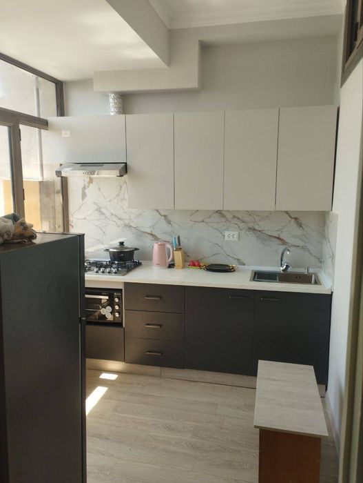 2 хонали люкс квартира ижарага берилади!!