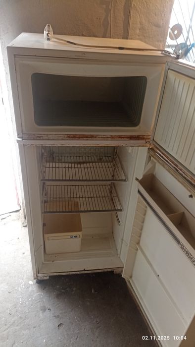 Холодильники рабочие.