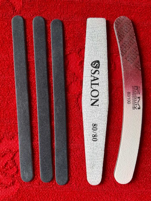 Vand trusa noua manichiura