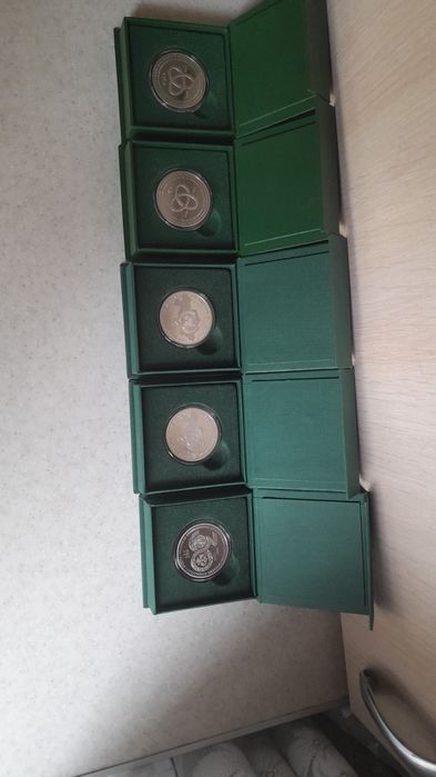 Продам серебряные монеты