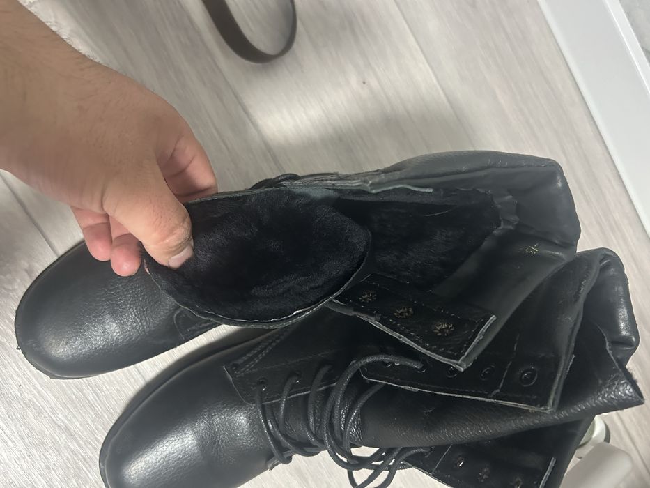 Продам берци 43 размер новые не разу не одевал