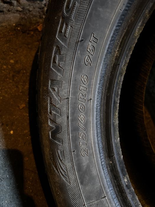 Зимние шины 215/60 R16