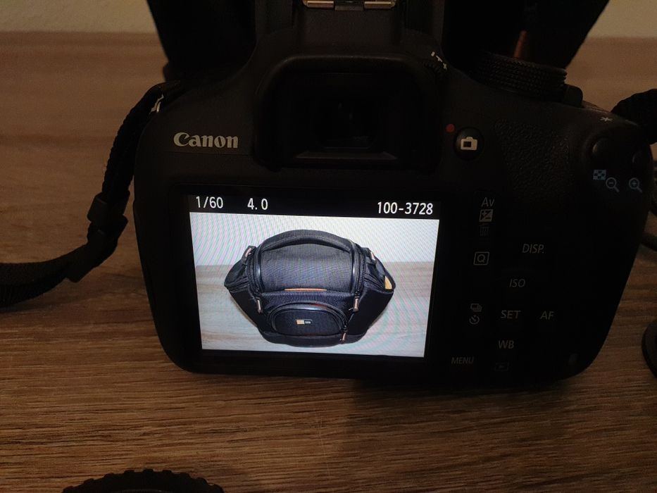 Aparat foto dslr canon eos 1200d ca nou