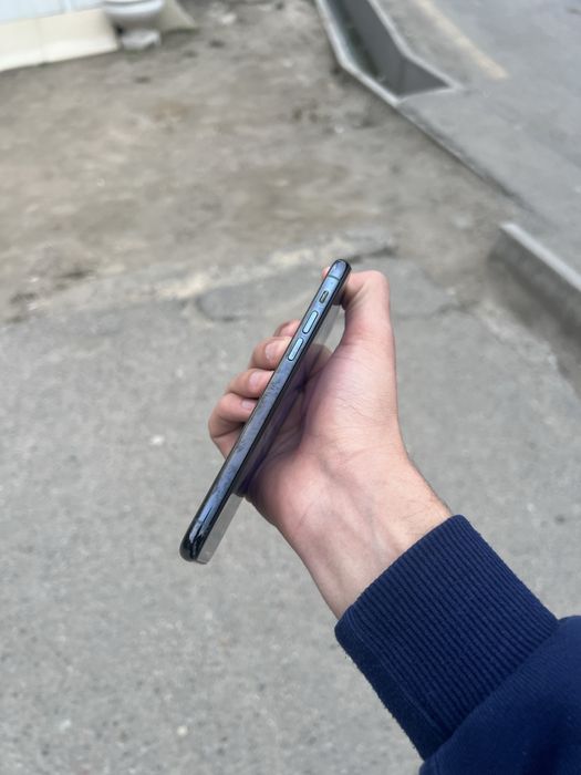 Iphone 11 pro sotiladi