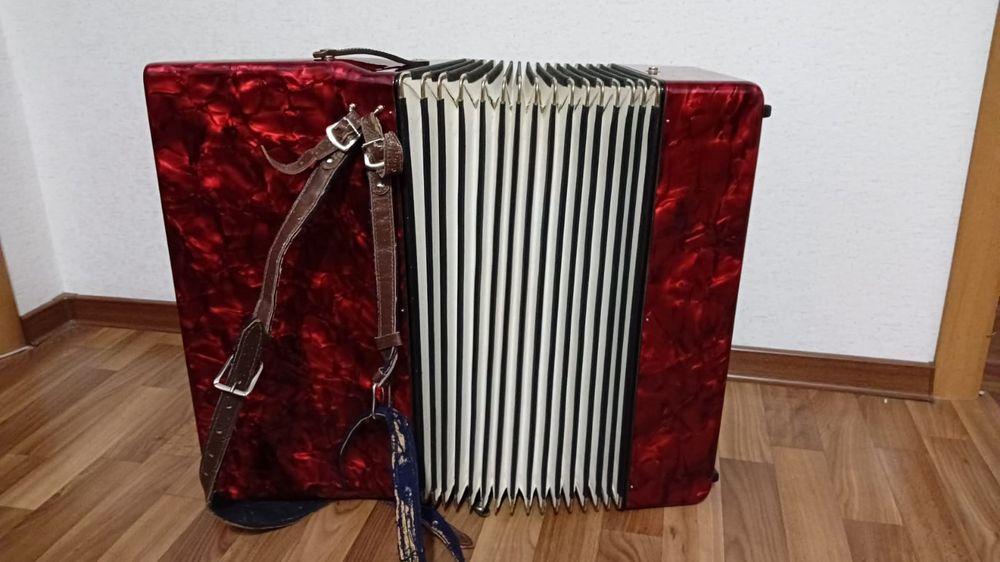 Аккордеон Royal Standard