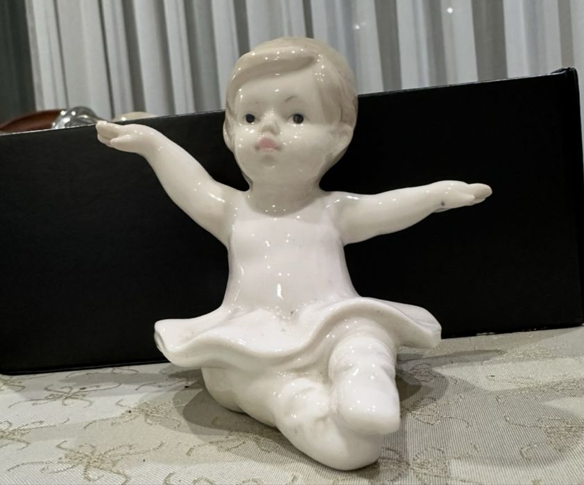 Статуэтки сувениры