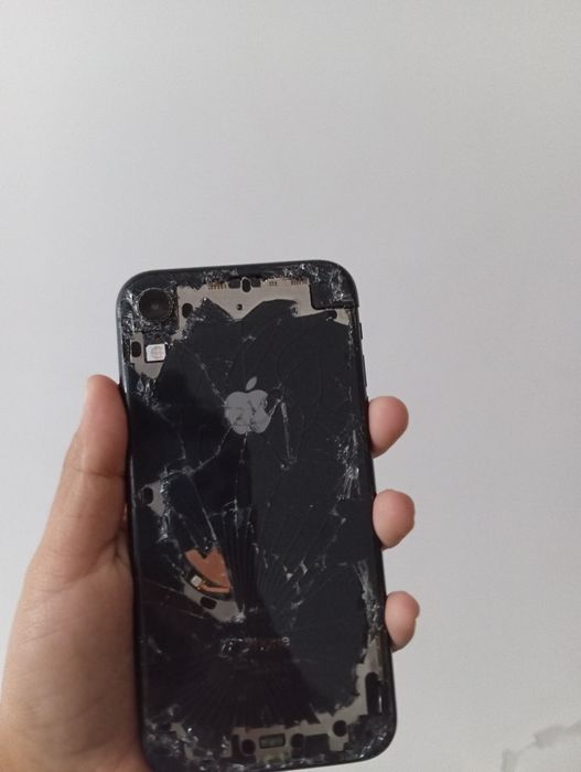 iPhone XR За Части