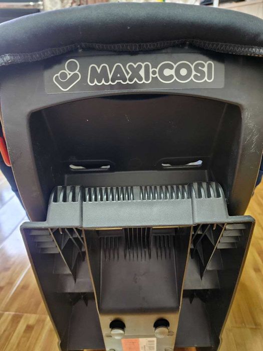 Детское автокресло