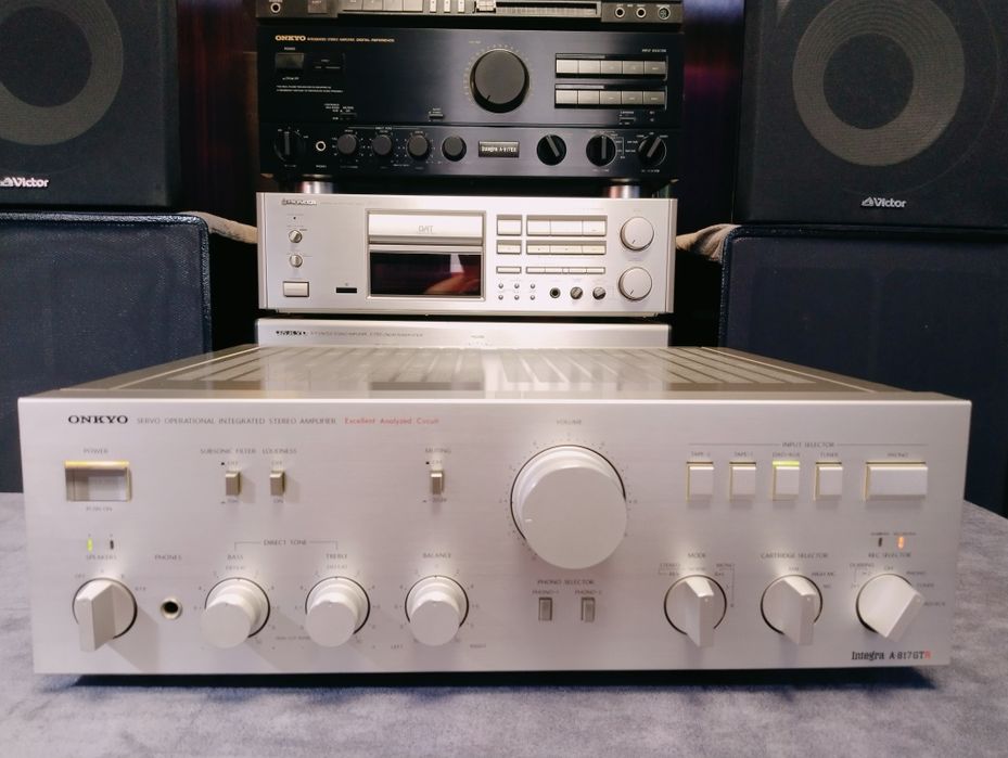ONKYO Integra A-817GTR