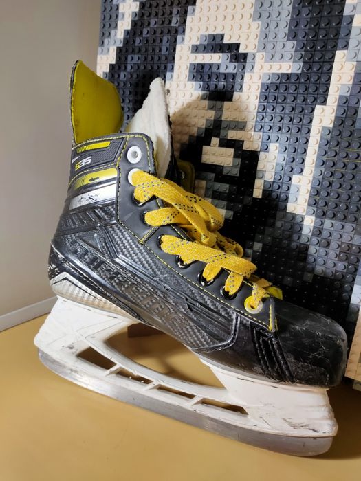 Продам коньки BAUER