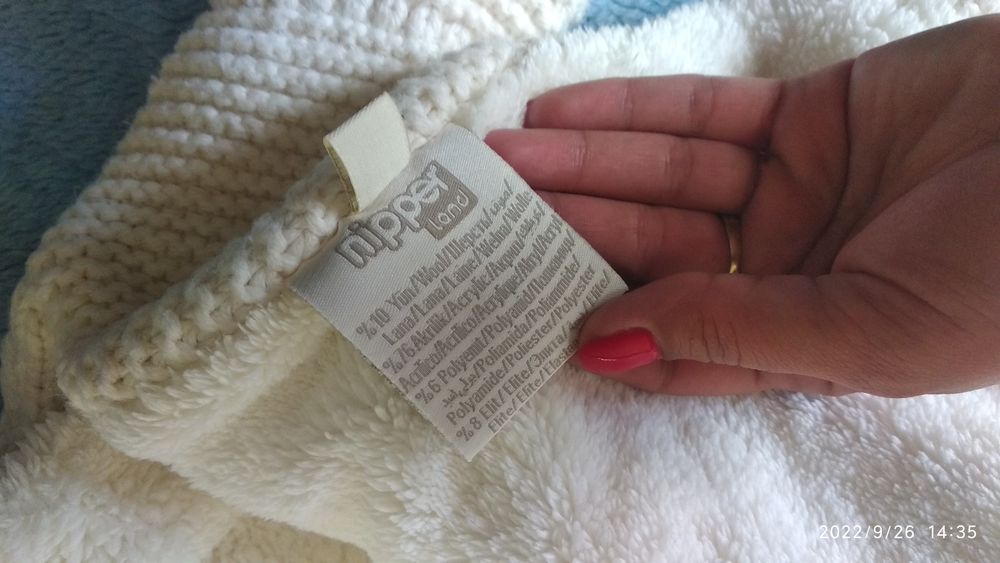 Комбинезон Кокон очень тёплый.