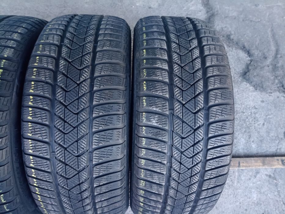 4 anvelope RunFlat de iarna Pirelli 2x245/40 R19 2x275/35 R19