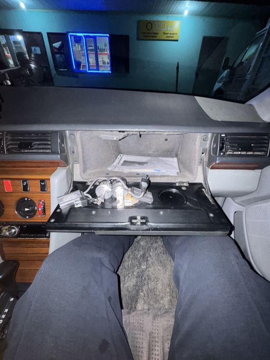 LED (лед) көк түс