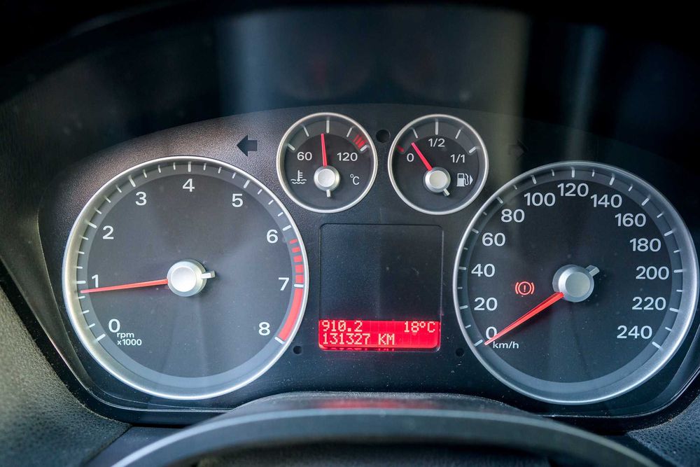 Ford Focus sedan , benzina ,1.6 unic proprietar