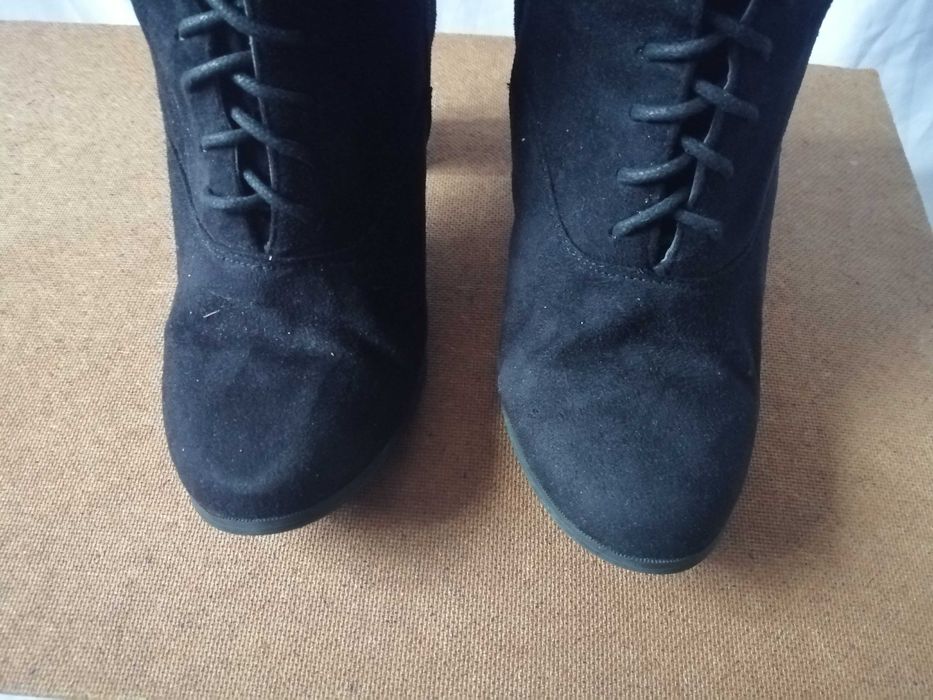 № 41 дамски ботуши с висок ток и връзки WILD DIVA