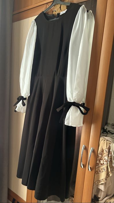 Продам платье универсальный фасон