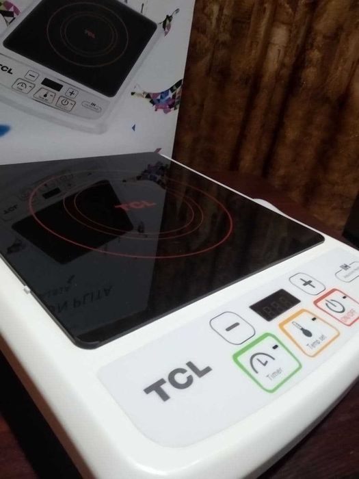 Индукционная сенсорная электро плита(варочная панель) TCL