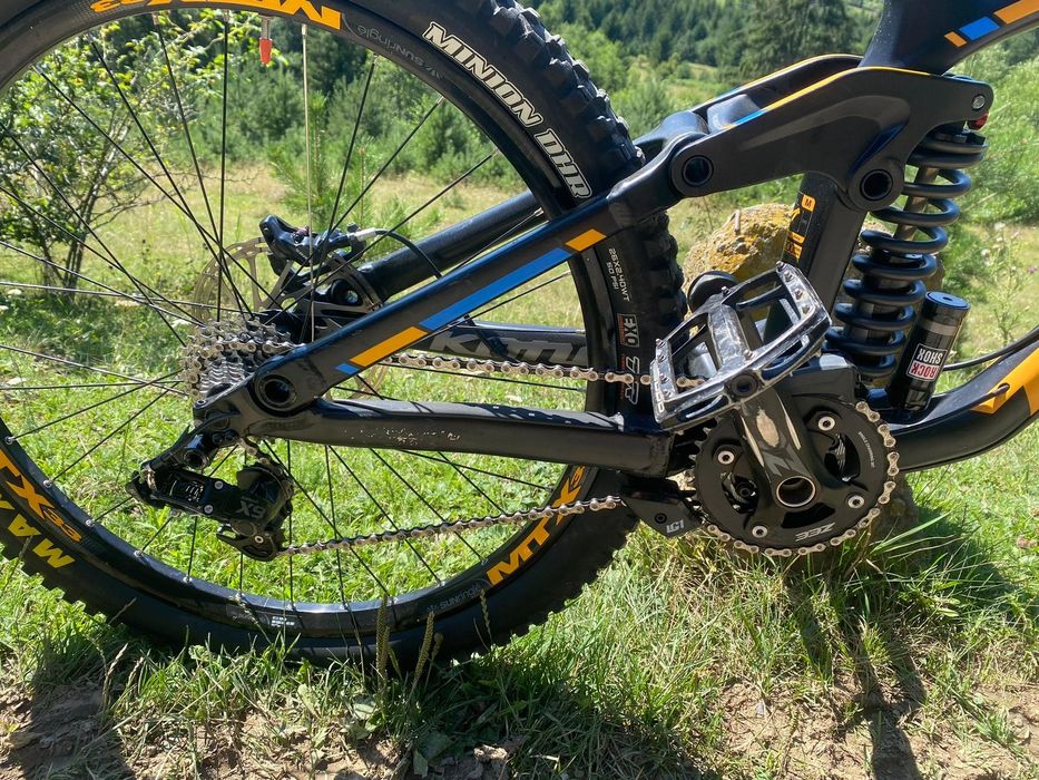 Downhill Kona operator CARBON