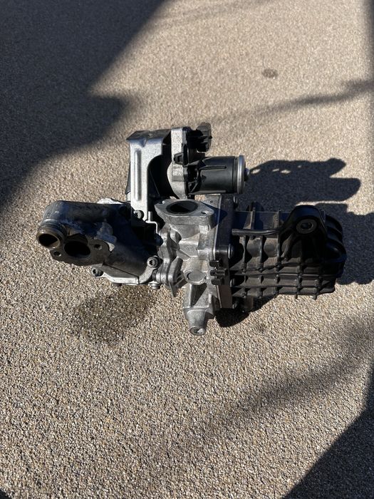 Peugeot Răcitor de gaze / Supapă EGR 9807593080