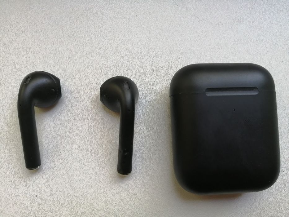 Продам один наушник