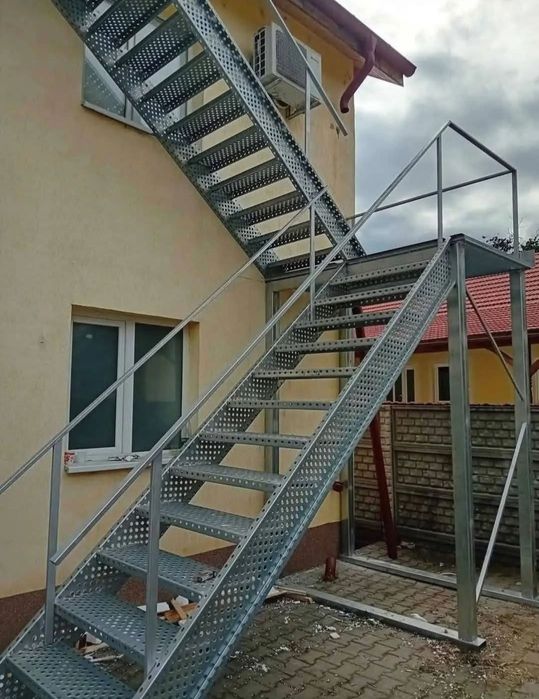 Scara metalica zincata 4mm grosime de incendiu