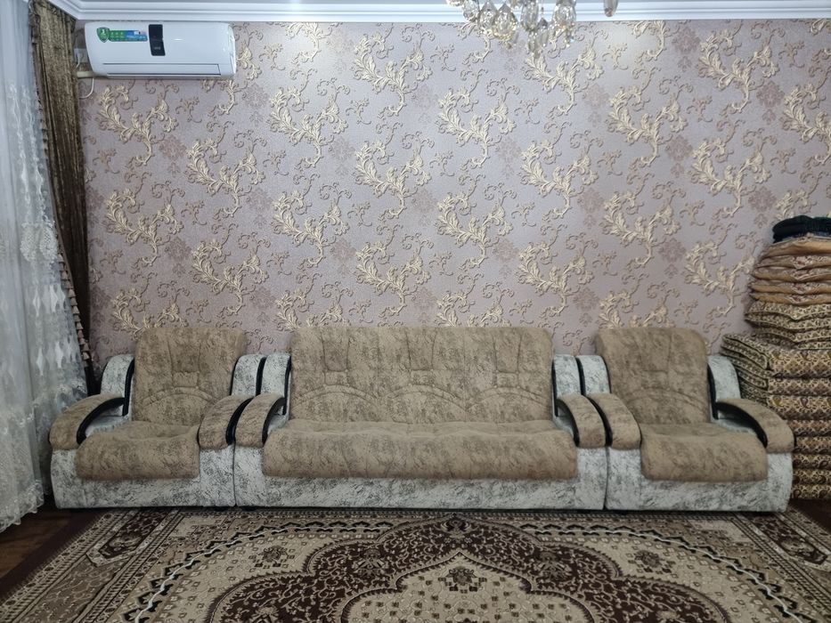 Yumshoq ishlatilgan mebel